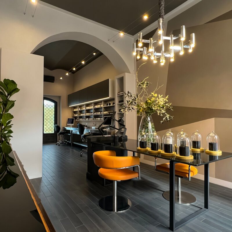 Source Adage luxury home fragrances and artistic perfumes in Tuscany