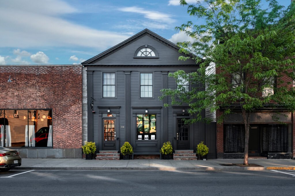 source adage fragrances Hudson, New York store